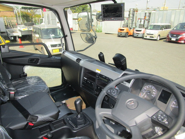 三菱ふそう ファイター 中型 コンテナ専用車 2KG-FK72F(97103) 10枚目