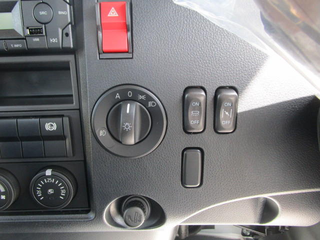 三菱ふそう ファイター 中型 コンテナ専用車 2KG-FK72F(97103) 14枚目