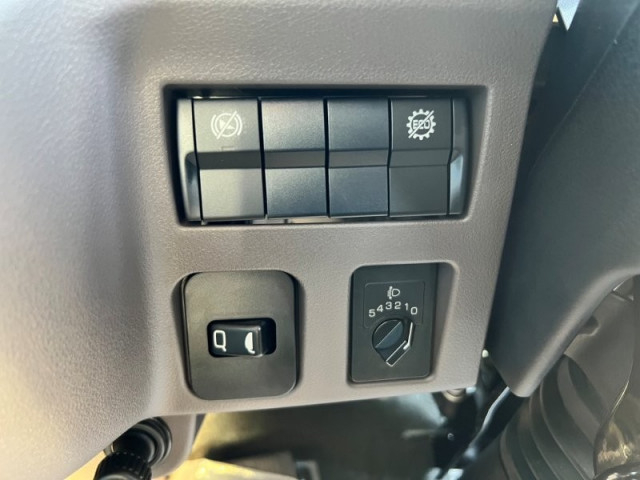 三菱ふそう キャンター 小型 Wキャブ 2RG-FBA20(97108) 11枚目