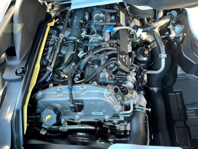 三菱ふそう キャンター 小型 Wキャブ 2RG-FBA20(97108) 17枚目