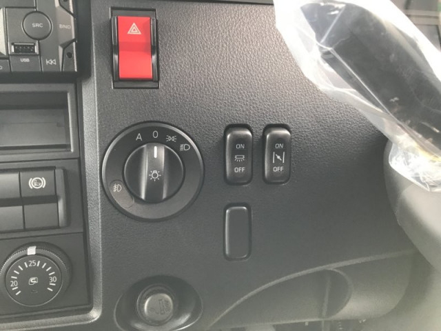 三菱ふそう ファイター 中型 コンテナ専用車 2KG-FK72F(97109) 12枚目