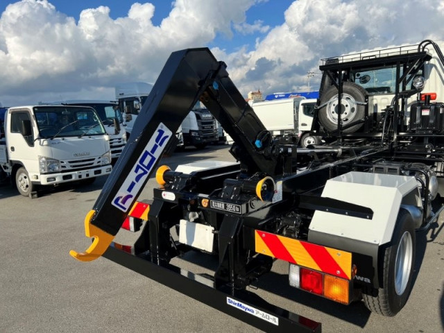 三菱ふそう ファイター 中型 コンテナ専用車 2KG-FK72F(97109) 34枚目