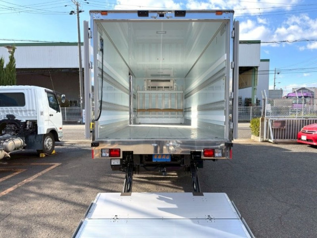 日野 レンジャー 中型 冷凍冷蔵バン 2KG-FD2ABG(97115) 7枚目