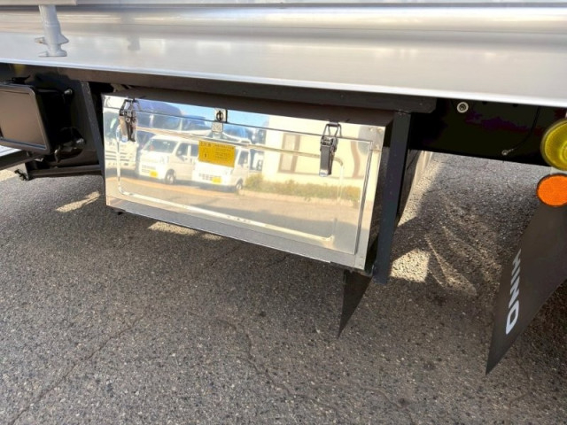 日野 レンジャー 中型 冷凍冷蔵バン 2KG-FD2ABG(97115) 17枚目