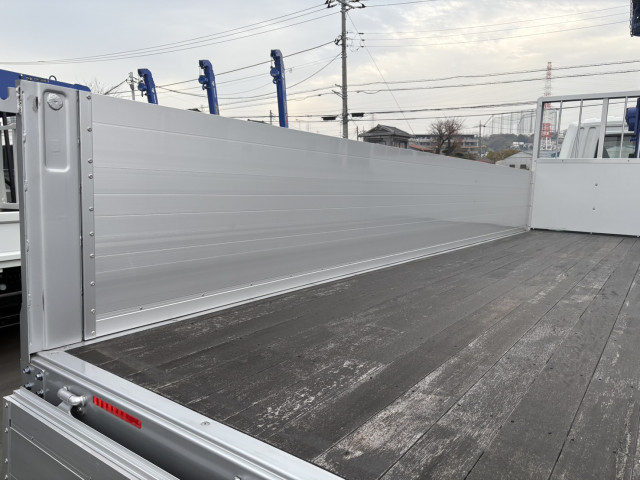 三菱ふそう ファイター 増トン クレーン付き 2KG-FK62FZ(97120) 10枚目