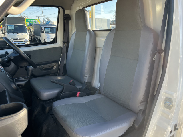 トヨタ タウンエース 小型 平ボディ 5BF-S413U(97126) 15枚目