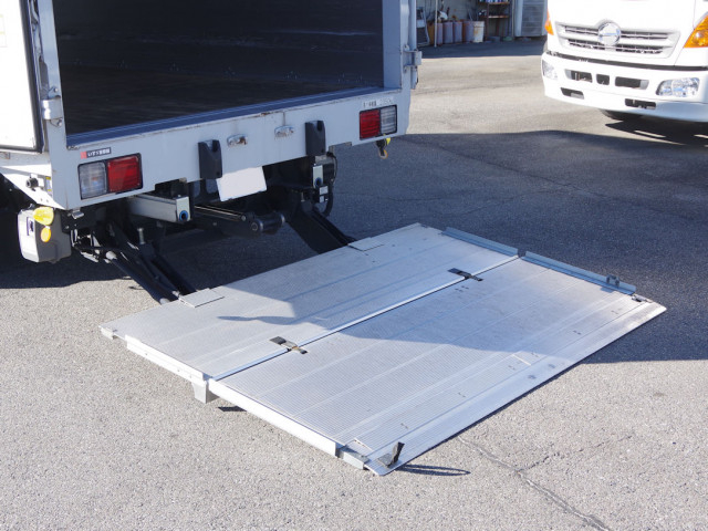 いすゞ フォワード 中型 アルミウィング 2RG-FRR90T2(97128) 12枚目