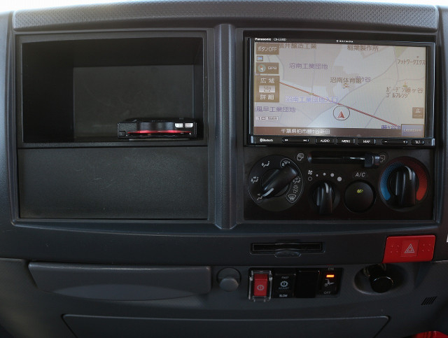 いすゞ エルフ 小型 平ボディ 2RG-NNS88AN(97127) 39枚目