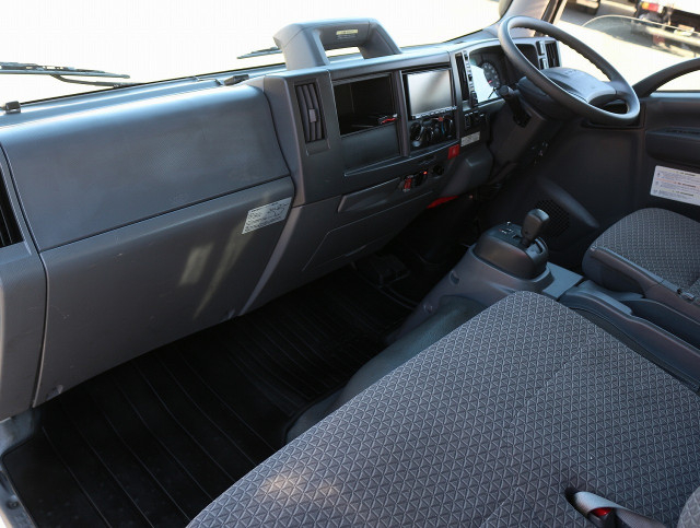 いすゞ エルフ 小型 平ボディ 2RG-NNS88AN(97127) 44枚目