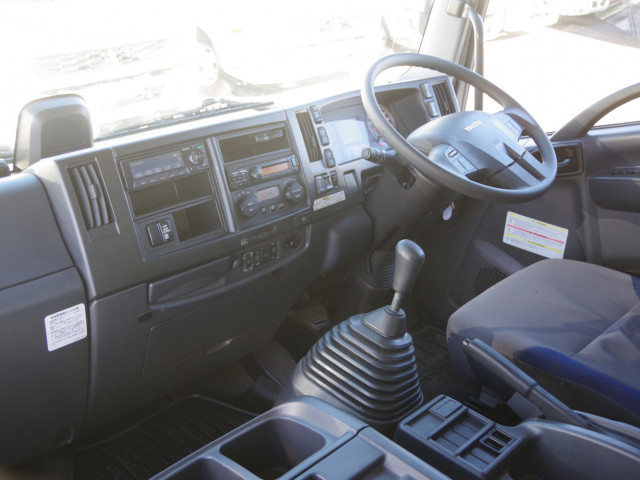 いすゞ フォワード 中型 アルミウィング 2RG-FRR90T2(97128) 31枚目