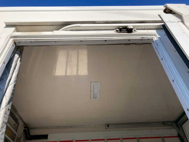 いすゞ エルフ 小型 冷凍冷蔵バン 2RG-NPR88AN(97130) 8枚目