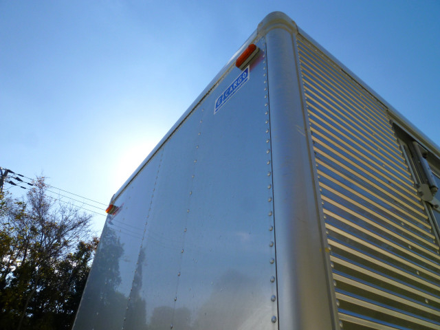 いすゞ エルフ 小型 アルミバン 2RG-NLR88AN(97132) 8枚目