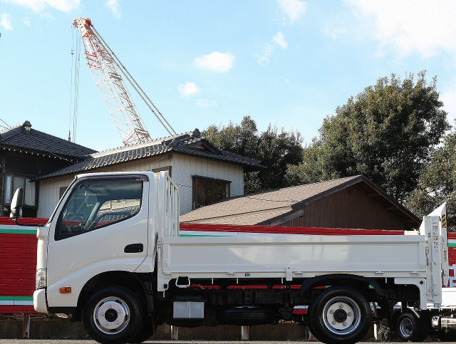 日野 デュトロ 小型 平ボディ 2RG-XZU605M(97134) 7枚目