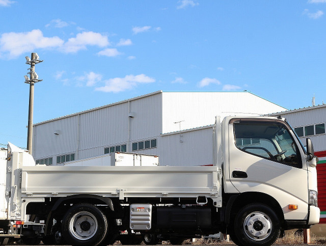 日野 デュトロ 小型 平ボディ 2RG-XZU605M(97134) 11枚目