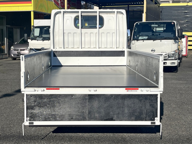 日産自動車 アトラス 小型 平ボディ CBF-SQ2F24(97135) 6枚目