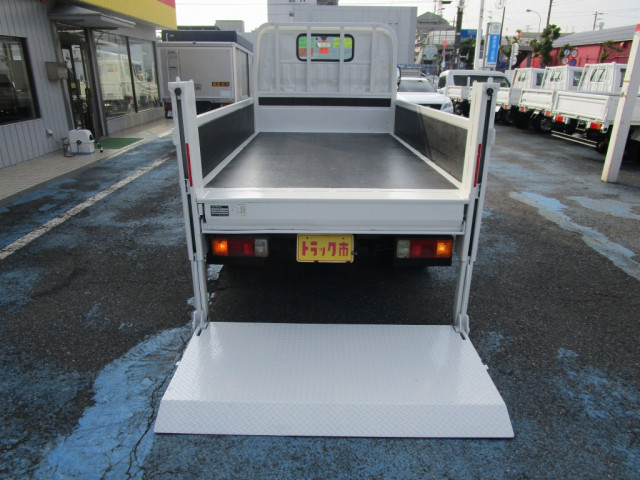 日野 デュトロ 小型 平ボディ 2RG-XZU605M(97136) 4枚目