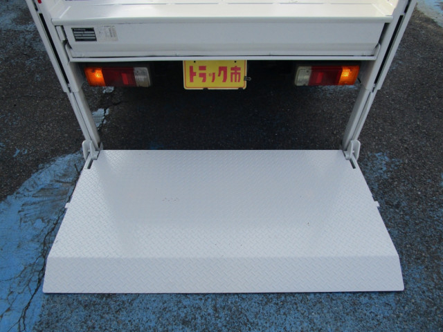 日野 デュトロ 小型 平ボディ 2RG-XZU605M(97136) 20枚目