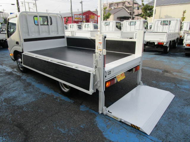 日野 デュトロ 小型 平ボディ 2RG-XZU605M(97136) 21枚目