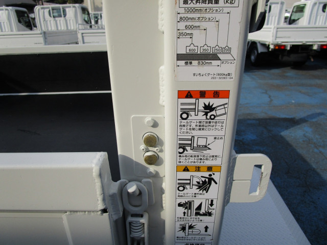 日野 デュトロ 小型 平ボディ 2RG-XZU605M(97136) 23枚目