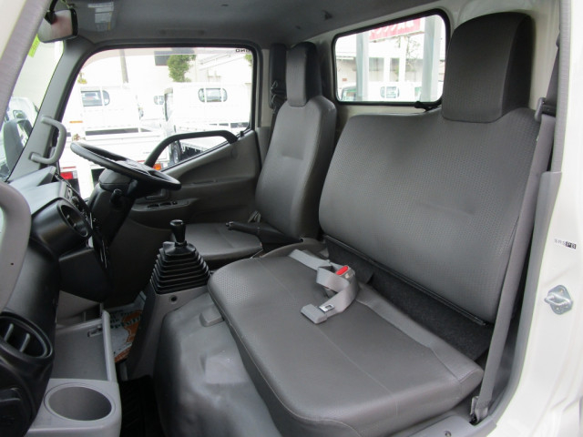 日野 デュトロ 小型 平ボディ 2RG-XZU605M(97136) 38枚目