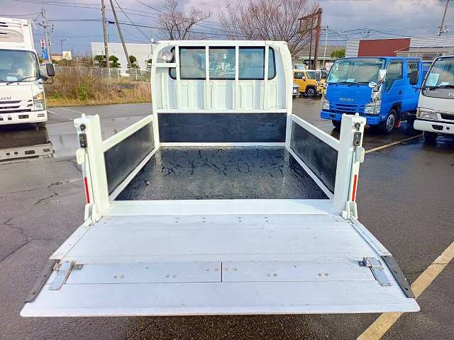 いすゞ エルフ 小型 Wキャブ TPG-NHS85A(97143) 10枚目