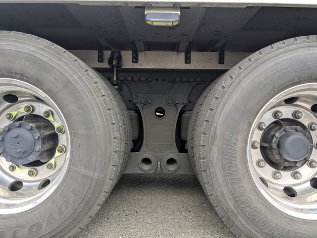 日野 プロフィア 大型 冷凍冷蔵バン 2DG-FR1AHC(97166) 12枚目