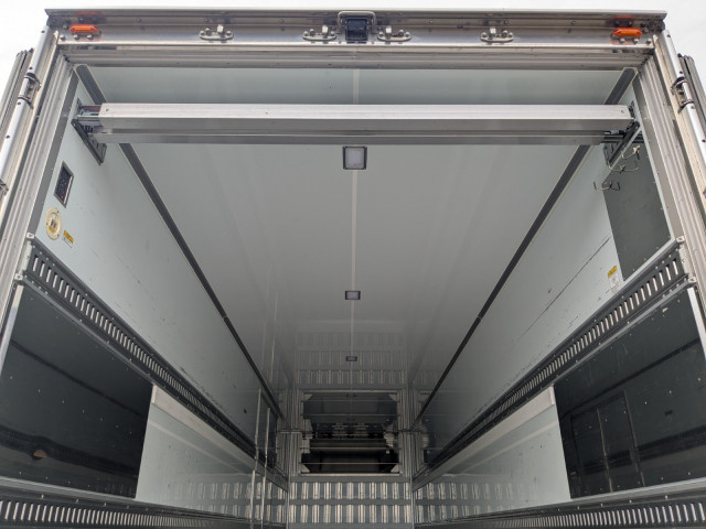 日野 プロフィア 大型 冷凍冷蔵バン 2DG-FR1AHC(97166) 22枚目