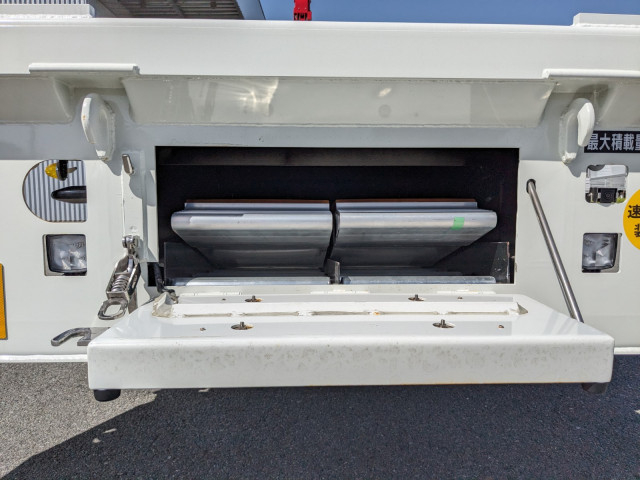 三菱ふそう スーパーグレート 大型 クレーン付き 2KG-FS70HZ(97167) 17枚目