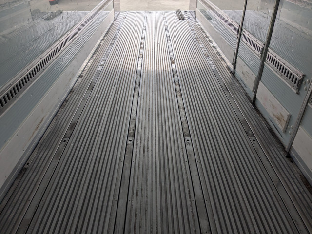 日野 プロフィア 大型 冷凍冷蔵バン 2DG-FR1AHC(97166) 27枚目