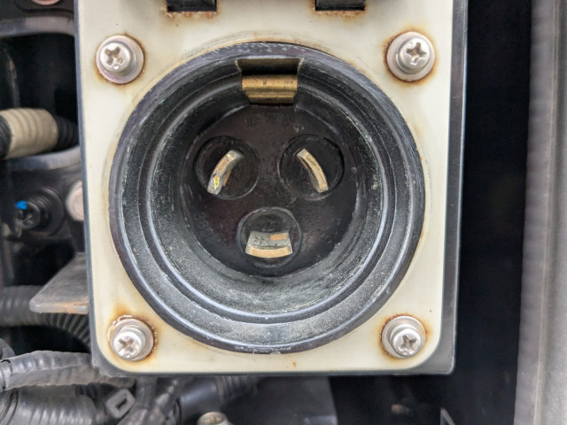 日野 プロフィア 大型 冷凍冷蔵バン 2DG-FR1AHC(97166) 34枚目