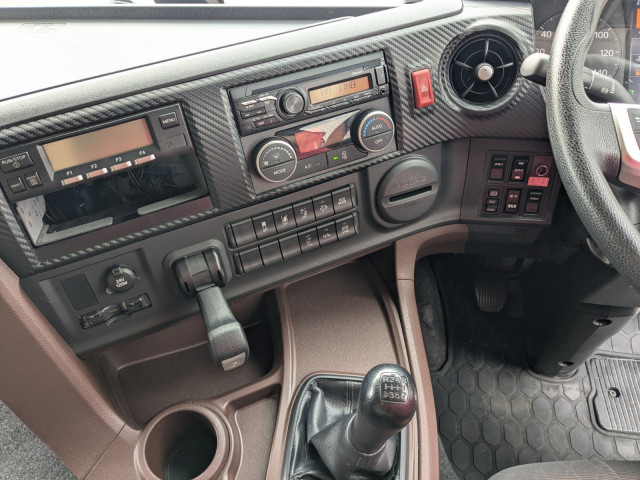 日野 プロフィア 大型 冷凍冷蔵バン 2DG-FR1AHC(97166) 37枚目