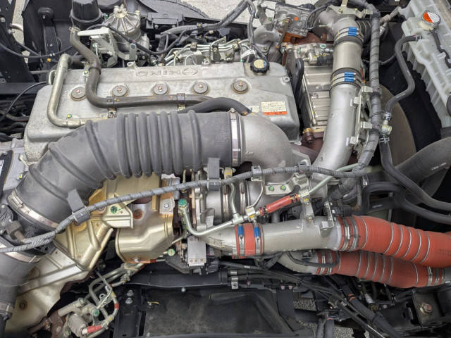 日野 プロフィア 大型 冷凍冷蔵バン 2DG-FR1AHC(97166) 45枚目