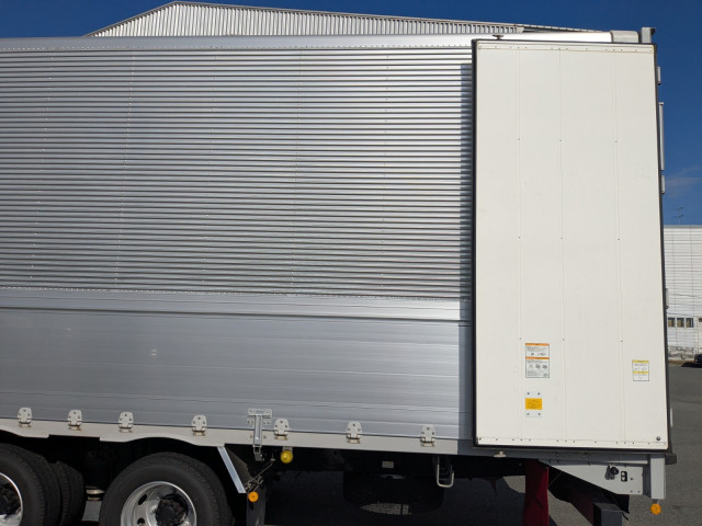 いすゞ ギガ 大型 アルミウィング 2PG-CYJ77C(97168) 11枚目