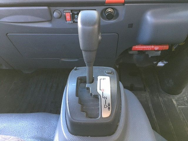 いすゞ エルフ 小型 平ボディ 2RG-NPR88AR(97170) 32枚目