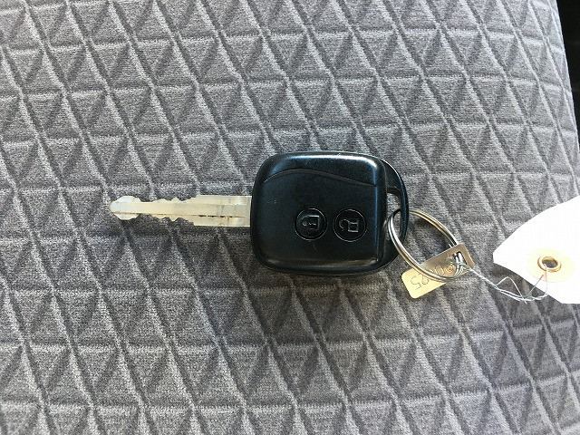 いすゞ エルフ 小型 平ボディ 2RG-NPR88AR(97170) 35枚目