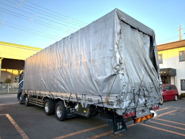 UDトラックス（日産） クオン 大型 平ボディ 2PG-CG5CA(97173) 4枚目