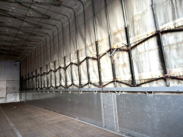 UDトラックス（日産） クオン 大型 平ボディ 2PG-CG5CA(97173) 10枚目