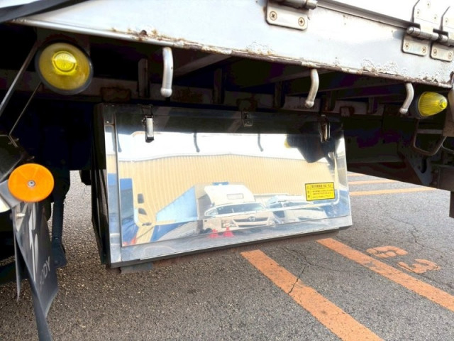 UDトラックス（日産） クオン 大型 平ボディ 2PG-CG5CA(97173) 19枚目