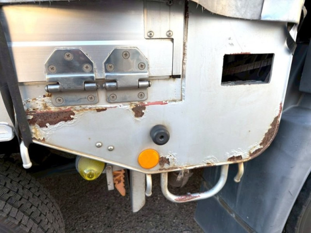 UDトラックス（日産） クオン 大型 平ボディ 2PG-CG5CA(97173) 23枚目