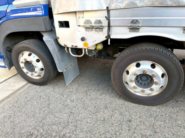 UDトラックス（日産） クオン 大型 平ボディ 2PG-CG5CA(97173) 26枚目