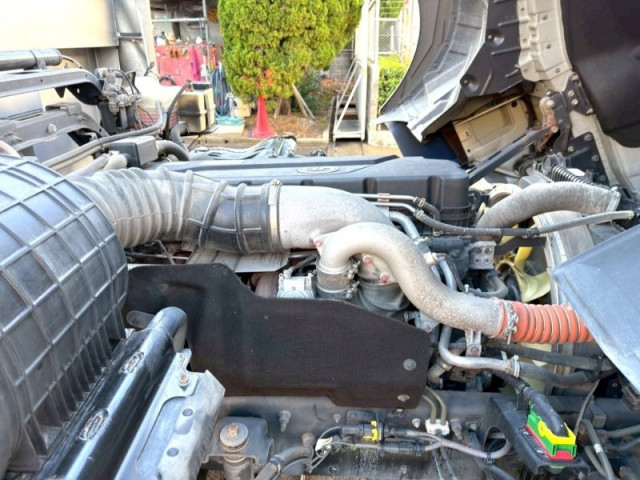 UDトラックス（日産） クオン 大型 平ボディ 2PG-CG5CA(97173) 31枚目