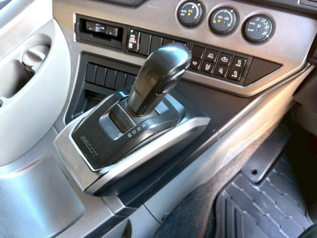 UDトラックス（日産） クオン 大型 平ボディ 2PG-CG5CA(97173) 34枚目