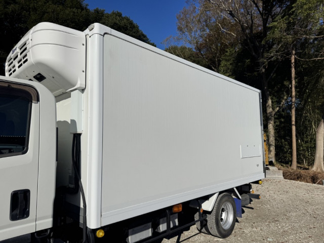 いすゞ エルフ 小型 冷蔵冷凍バン 2RG-NPR88AN(97176) 6枚目