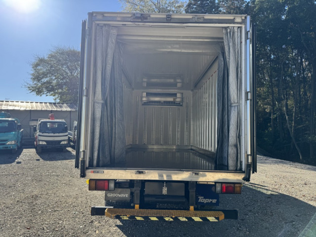 いすゞ エルフ 小型 冷蔵冷凍バン 2RG-NPR88AN(97176) 8枚目