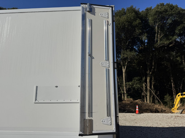 いすゞ エルフ 小型 冷蔵冷凍バン 2RG-NPR88AN(97176) 16枚目