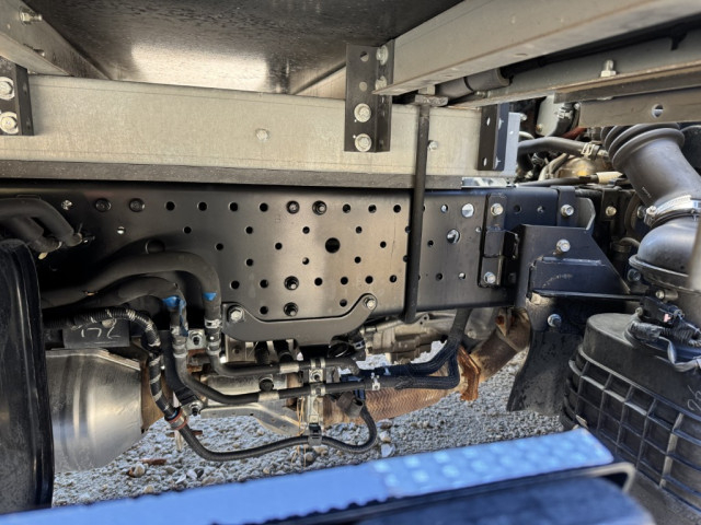 いすゞ エルフ 小型 冷蔵冷凍バン 2RG-NPR88AN(97176) 18枚目