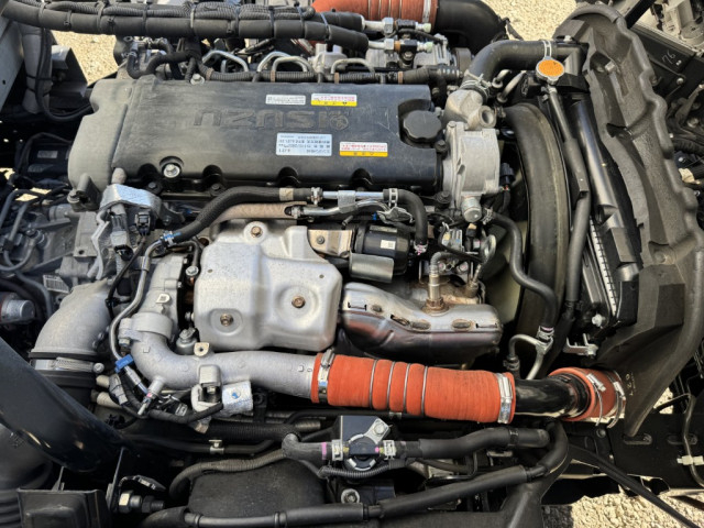 いすゞ エルフ 小型 冷蔵冷凍バン 2RG-NPR88AN(97176) 35枚目