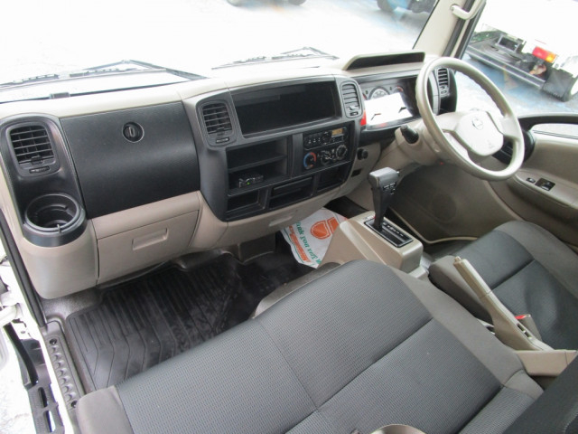 日産自動車 アトラス 小型 平ボディ CBF-SQ1F24(97179) 31枚目