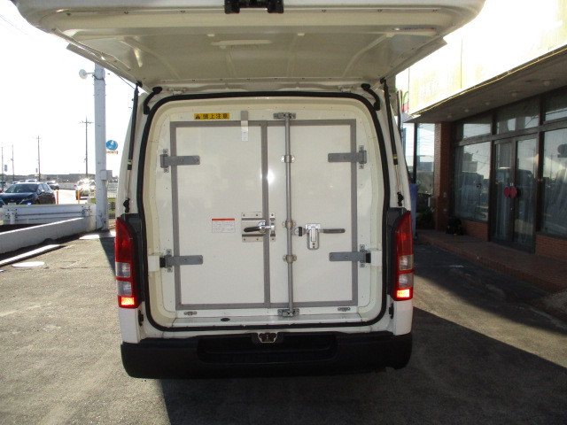 トヨタ ハイエース 小型 冷凍冷蔵バン QDF-GDH206V(97189) 3枚目