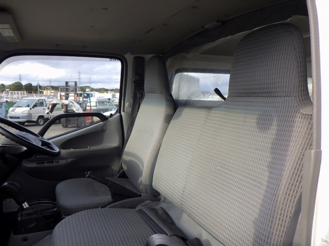 日野 デュトロ 小型 アルミバン TPG-XZC605Y(97188) 13枚目